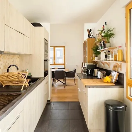 Calme Avec Terrasse Homestay szállás Massy